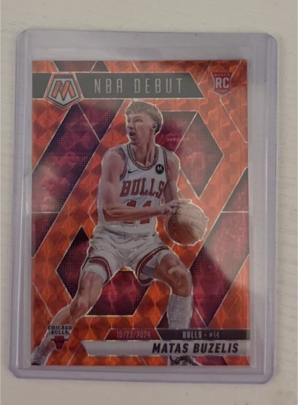 2024-25 Panini Mosaic #257 Matas Buzelis NBA Debut Orange Prizm Rookie — front