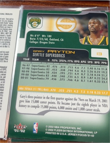 2001-02 Fleer Focus #13 Gary Payton — front