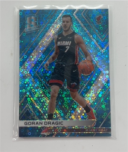 2017-18 Panini Spectra #10 Goran Dragic — front