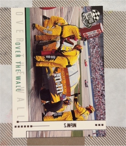 2004 Press Pass M&M'S #71 Elliott Sadler Over The Wall Crew — front
