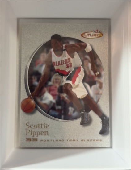 2000-01 Fleer Futures #70 Scottie Pippen — front