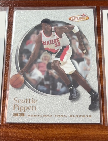 2000-01 Fleer Futures #70 Scottie Pippen — front