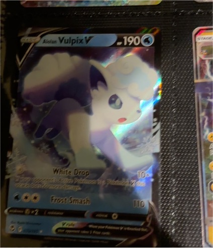 2022 Pokémon Sword & Shield Silver Tempest #033 Alolan Vulpix V — front
