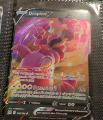 2023 Pokémon Lost Origin #118 Drapion V — front