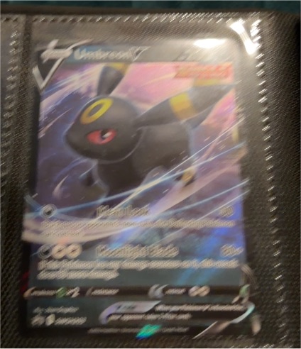 2022 Pokémon TCG #094 Umbreon V — front