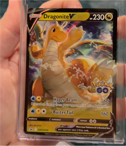 2022 Pokémon TCG #049 Dragonite V — front