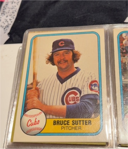 1981 Fleer #294 Bruce Sutter — front