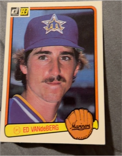 1983 Donruss #100 Ed VandeBerg — front