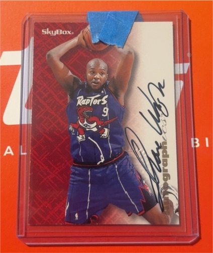1996-97 SkyBox Premium #NNO Sharone Wright Autographics Black Ink — front