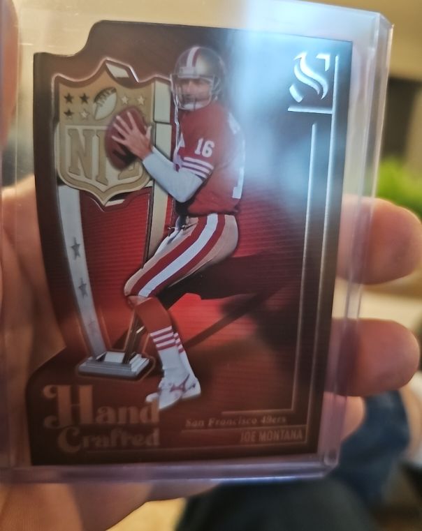 2025 Panini Silhouette #13 Joe Montana — front