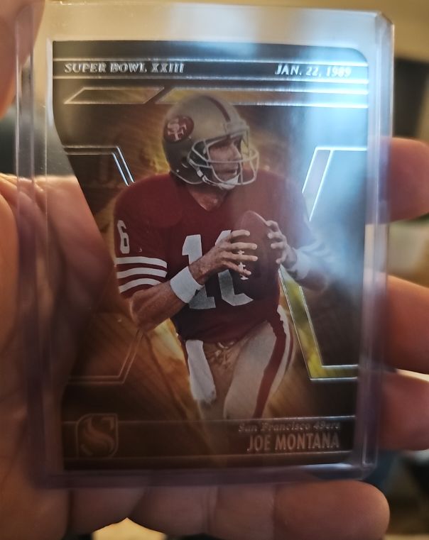 2025 Panini Silhouette #7 Joe Montana Super Bowl XXIII Die-Cut — front