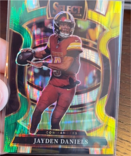 2025 Panini Select Concourse #88 Jayden Daniels — front
