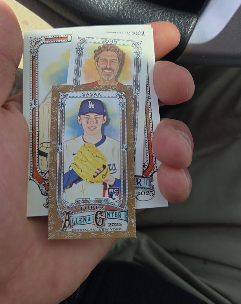 2025 Topps Allen & Ginter #92 Roki Sasaki — front