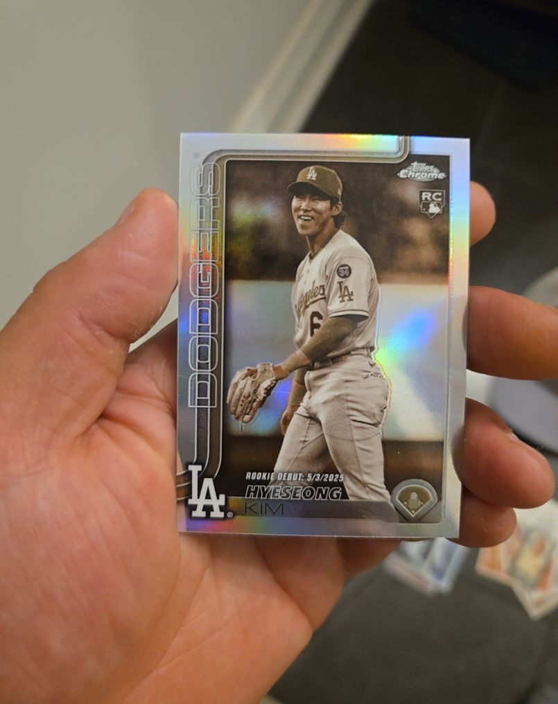 2025 Topps Chrome Update Series #USC149 Hyeseong Kim Sepia Rookie Debut — front