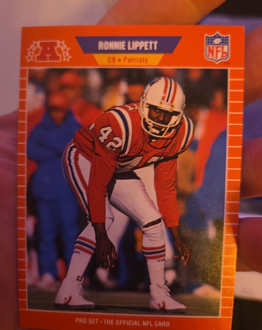 1989 Pro Set #252 Ronnie Lippett — front