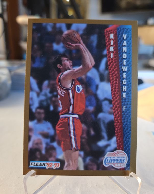 1992-93 Fleer #359 Kiki Vandeweghe — front