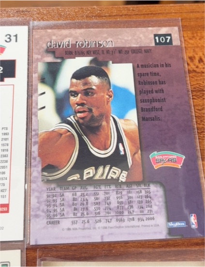 1992 SkyBox #107 David Robinson — front