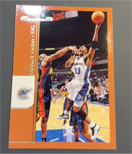 2001-02 Fleer Maximum #165 Michael Jordan — front