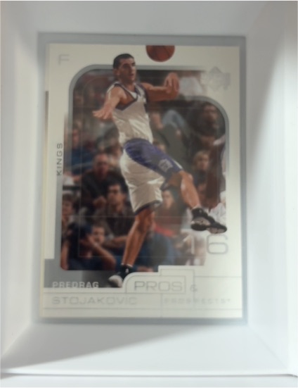 2001-02 Upper Deck Pros and Prospects #70 Predrag Stojakovic — front