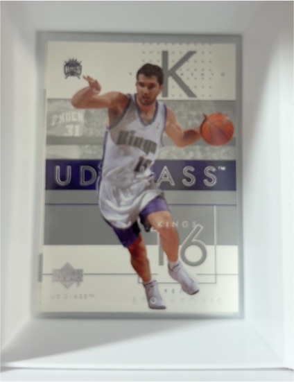 2002-03 Upper Deck UD Glass #16 Mike Bibby — front
