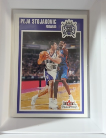 1999 Fleer Tradition Peja Stojakovic Sacramento Kings — front