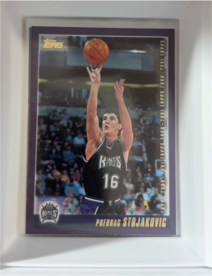 2000 Topps #81 Predrag Stojakovic — front