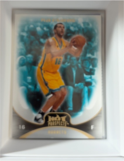 2004 Upper Deck Hot Prospects #16 Carmelo Anthony — front