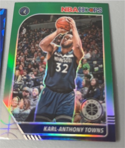 2019-20 Panini NBA Hoops Premium Stock #111 Karl-Anthony Towns — front