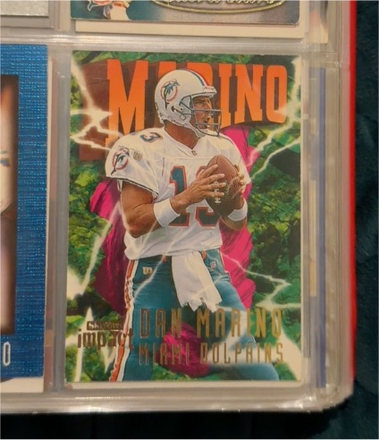 1997 SkyBox Impact #13 Dan Marino — front
