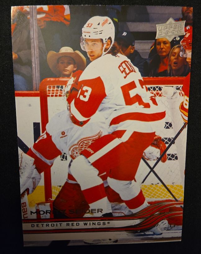 2025-26 Upper Deck Series 1 #56 Moritz Seider — front