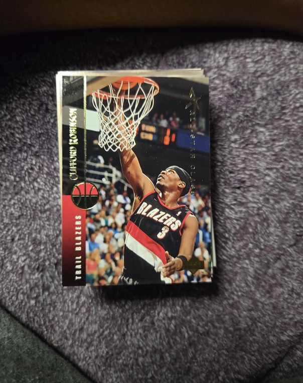 1994-95 Upper Deck #340 Clifford Robinson — front