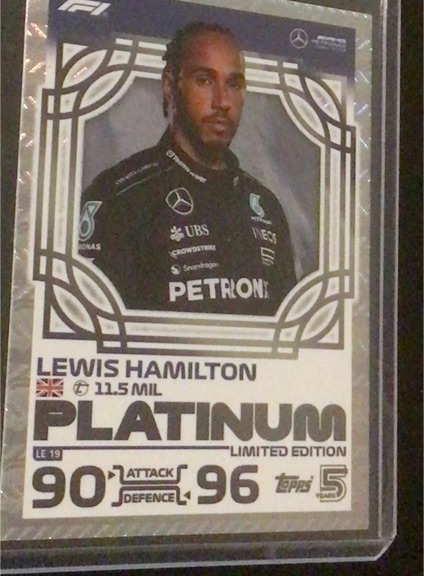 2024 Topps Turbo Attax #LE19 Lewis Hamilton Platinum Limited Edition — front