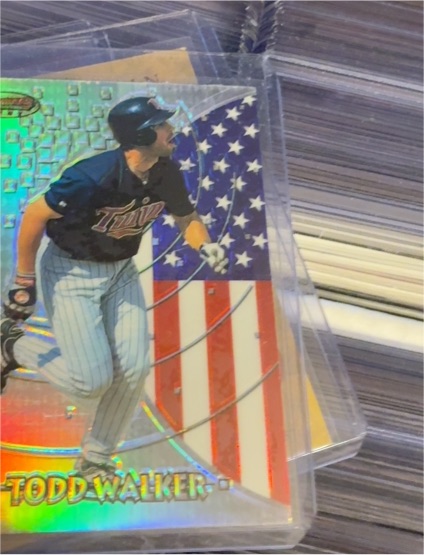 1997 Bowman's Best International Atomic Refractor #BBI 12 Todd Walker — front