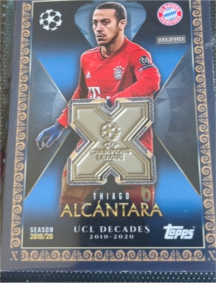 2020-21 Topps Match Attax Extra UCL Decades #UCLD-DD Thiago Alcantara — front