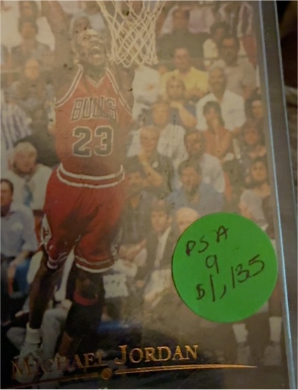 1998-99 Skybox Premium #23 Michael Jordan — front