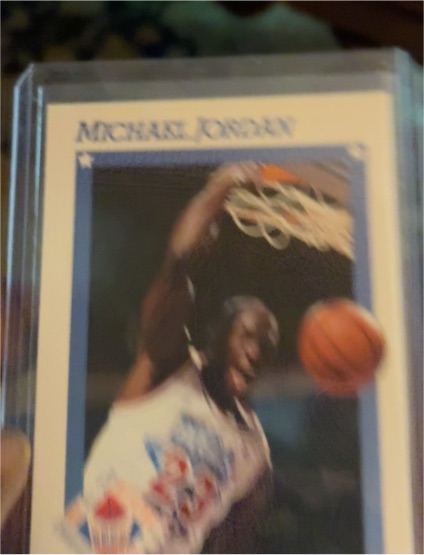1991-92 NBA Hoops #253 Michael Jordan — front