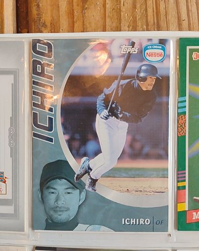 2001 Topps Nestle Ice Cream #6 Ichiro Suzuki Rookie RC Seattle Mariners — front