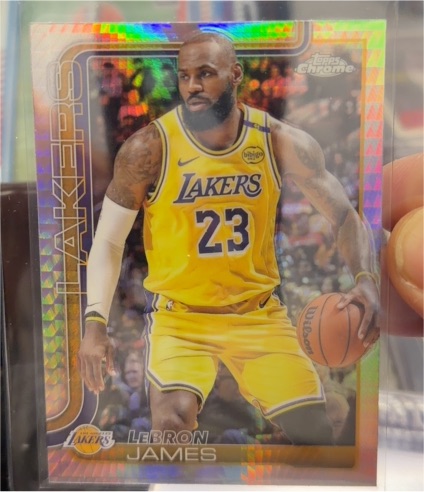 2025-26 Topps Chrome #127 LeBron James — front