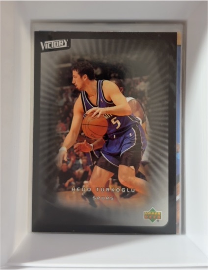 2003 Upper Deck Victory #83 Hedo Turkoglu — front