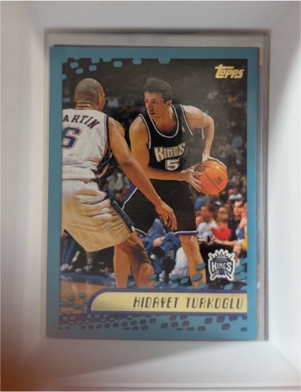 2001-02 Topps #57 Hidayet Turkoglu — front