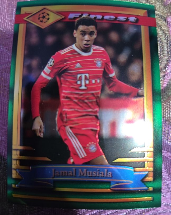 2022-23 Topps Finest Flashbacks UEFA #42 Jamal Musiala — front
