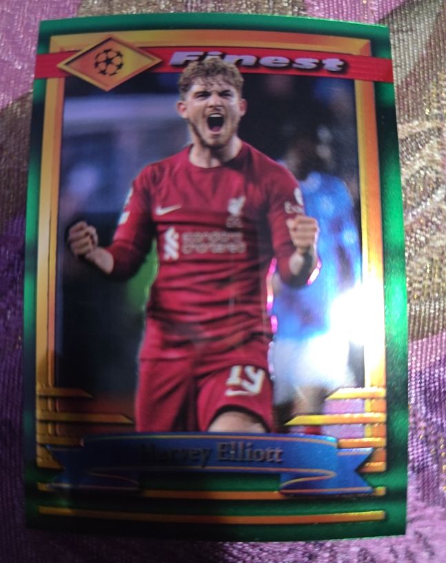 2022-23 Topps Finest Flashbacks UEFA Club Competitions #59 Harvey Elliott — front