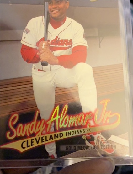 1997 Ultra Gold Medallion #G45 Sandy Alomar Jr. Cleveland Indians — front