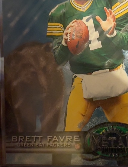1997 Skybox Metal Universe #156 Brett Favre — front