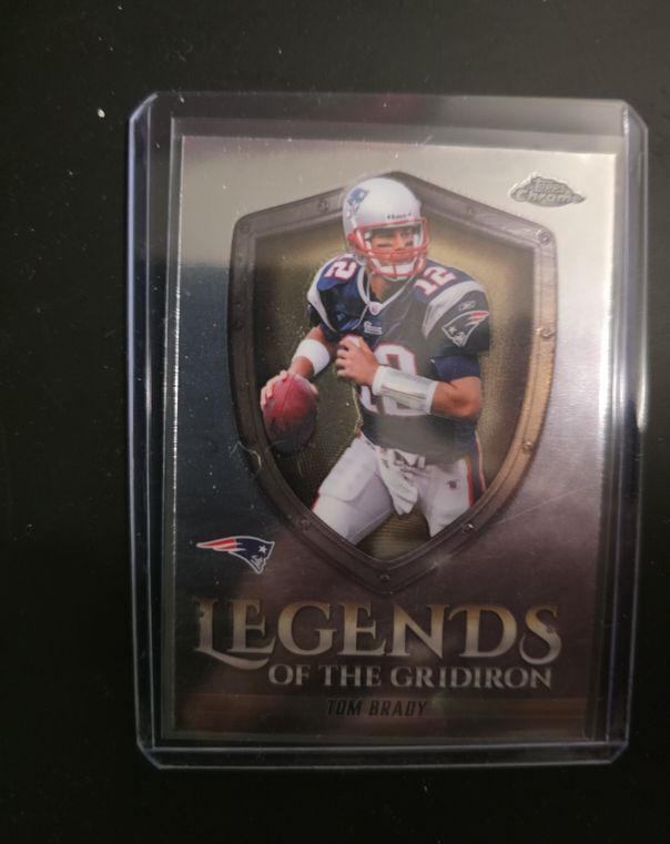 2025 Topps Chrome #LOG-9 Tom Brady Legends of the Gridiron — front