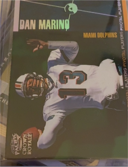 1998 Pacific Crown Royale #15 Dan Marino — front