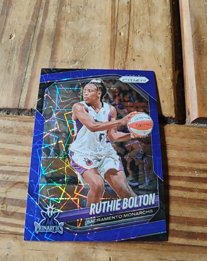 2025 Panini Prizm WNBA #40 Ruthie Bolton Blue Velocity Sacramento Monarchs — front