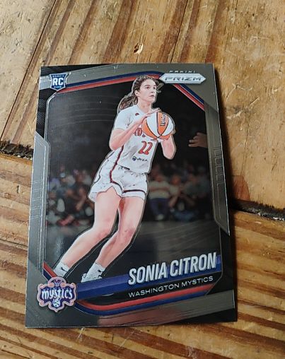 2025 Panini Prizm #122 Sonia Citron — front