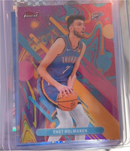 2025-26 Topps Finest #68 Chet Holmgren Oil Spill Refractor — front