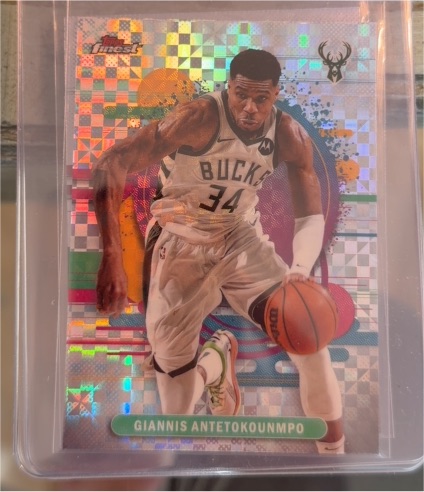 2025 Topps Finest #148 Giannis Antetokounmpo — front